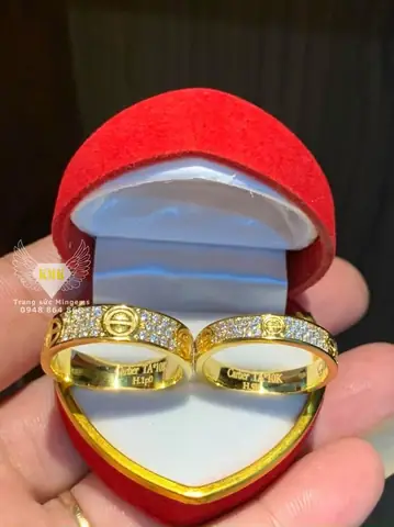 Nhẫn Cưới Kim Cương Cartier: Giá Bao Nhiêu, Dòng Nào Phù Hợp Và Nên Mua Ở Đâu? Nhẫn Cưới Kim Cương Cartier: Giá Bao Nhiêu, Dòng Nào Phù Hợp Và Nên Mua Ở Đâu?