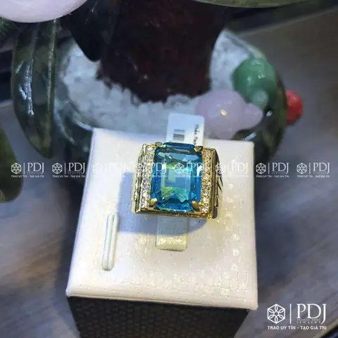 Tổng Hợp Nhẫn Nam Đá Topaz Xanh Dương: Ý Nghĩa Phong Thủy Và Kinh Nghiệm Chọn Mua Cho Nam Giới Tổng Hợp Nhẫn Nam Đá Topaz Xanh Dương: Ý Nghĩa Phong Thủy Và Kinh Nghiệm Chọn Mua Cho Nam Giới