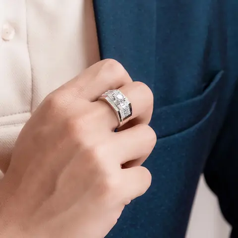 Nhẫn Nam Vàng Trắng 14k: Các Mẫu Sang Trọng, Cách Chọn Mua Và Bảo Quản Cho Phái Mạnh Nhẫn Nam Vàng Trắng 14k: Các Mẫu Sang Trọng, Cách Chọn Mua Và Bảo Quản Cho Phái Mạnh