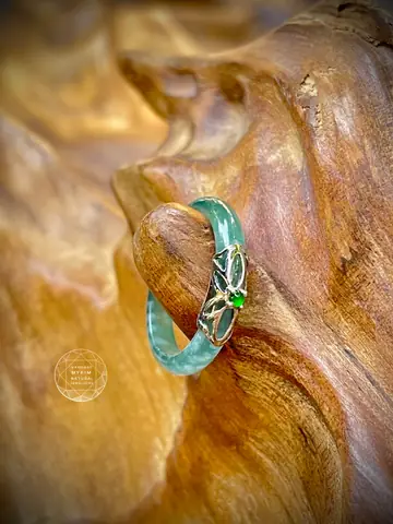 Tổng Hợp Nhẫn Ngọc Phỉ Thúy Bọc Vàng: Các Mẫu Vàng 18k, 15k, Hoàng Phỉ Và Giá Tham Khảo Tổng Hợp Nhẫn Ngọc Phỉ Thúy Bọc Vàng: Các Mẫu Vàng 18k, 15k, Hoàng Phỉ Và Giá Tham Khảo