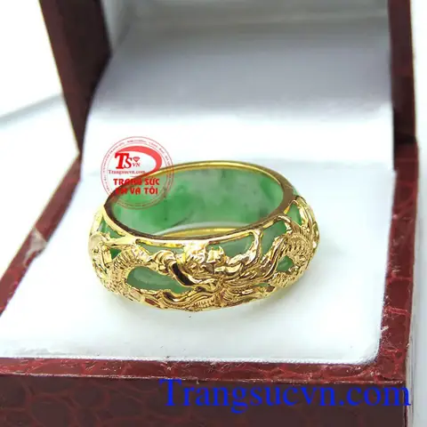 Tổng Hợp Nhẫn Ngọc Phỉ Thúy Bọc Vàng: Các Mẫu Vàng 18k, 15k, Hoàng Phỉ Và Giá Tham Khảo Tổng Hợp Nhẫn Ngọc Phỉ Thúy Bọc Vàng: Các Mẫu Vàng 18k, 15k, Hoàng Phỉ Và Giá Tham Khảo