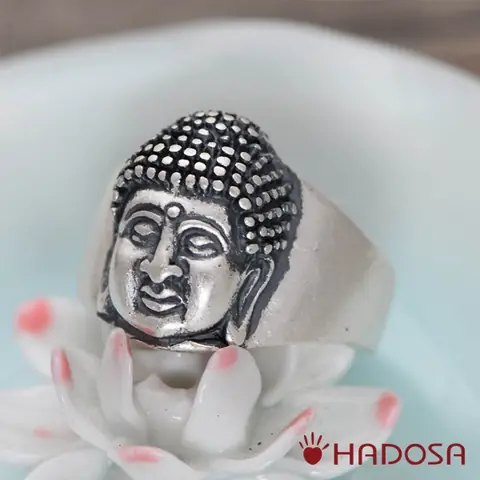 Nhẫn Phật A Di Đà: Cách Chọn, Chất Liệu, Kích Cỡ Và Phù Hợp Tuổi Nào?