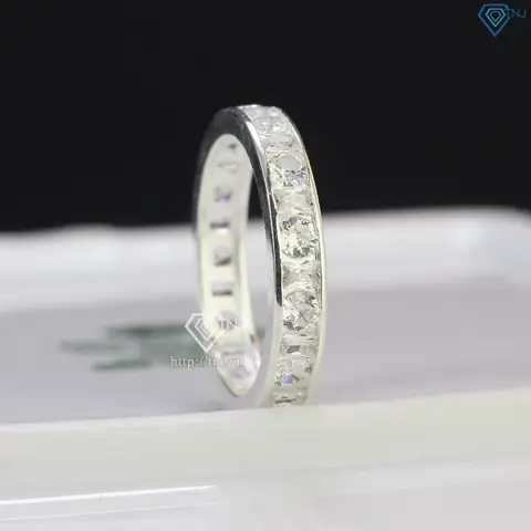 Nhẫn Tròn Đính Đá Nam: Top Mẫu Đẹp, Cách Chọn Và Mức Giá Phù Hợp Cho Phong Cách Hiện Đại Nhẫn Tròn Đính Đá Nam: Top Mẫu Đẹp, Cách Chọn Và Mức Giá Phù Hợp Cho Phong Cách Hiện Đại