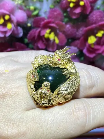 Nhẫn Tứ Linh Ôm Ngọc: Ý Nghĩa, Cách Chọn Và Mua Đúng Phong Thủy Cho Nam