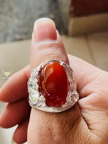 Nhẫn Tứ Linh Ôm Ngọc: Ý Nghĩa, Cách Chọn Và Mua Đúng Phong Thủy Cho Nam