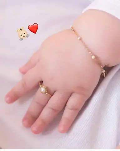 Chọn Mua Nhẫn Vàng 18k Cho Em Bé: Các Mẫu Trang Sức Ý Nghĩa Và Lưu Ý An Toàn Chọn Mua Nhẫn Vàng 18k Cho Em Bé: Các Mẫu Trang Sức Ý Nghĩa Và Lưu Ý An Toàn
