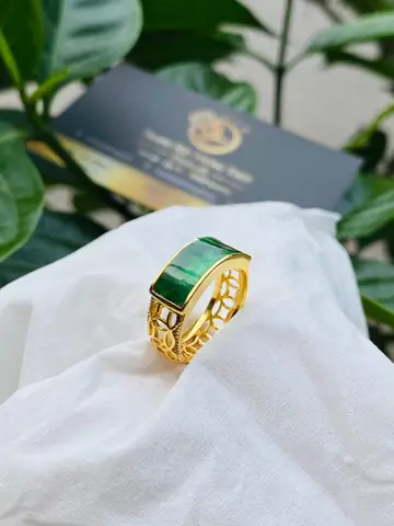 Nhẫn Vàng Cẩm Thạch Nam: Tất Cả Những Điều Cần Biết Trước Khi Mua
