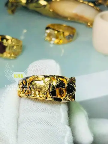 Nhẫn Vàng Hình Con Trâu: Định Nghĩa, Các Kiểu Dáng & Hướng Dẫn Chọn Mua Cho Nam Nhẫn Vàng Hình Con Trâu: Định Nghĩa, Các Kiểu Dáng & Hướng Dẫn Chọn Mua Cho Nam