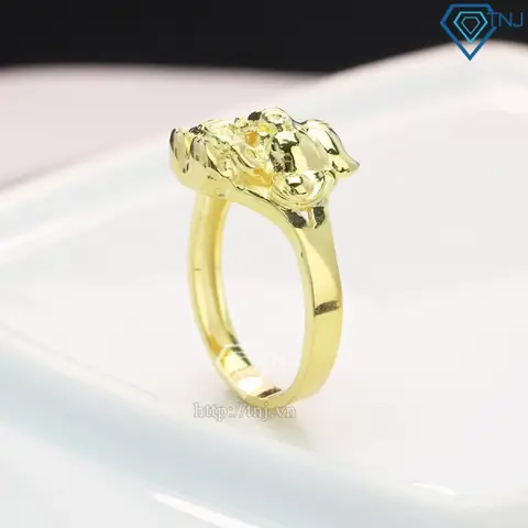 Nhẫn Vàng Hình Con Trâu: Định Nghĩa, Các Kiểu Dáng & Hướng Dẫn Chọn Mua Cho Nam Nhẫn Vàng Hình Con Trâu: Định Nghĩa, Các Kiểu Dáng & Hướng Dẫn Chọn Mua Cho Nam