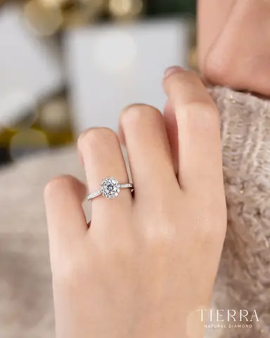 Nhẫn Vàng Trắng Trơn Cho Nữ: Hướng Dẫn Chọn Mẫu, Chất Liệu Và Cách Bảo Quản Nhẫn Vàng Trắng Trơn Cho Nữ: Hướng Dẫn Chọn Mẫu, Chất Liệu Và Cách Bảo Quản