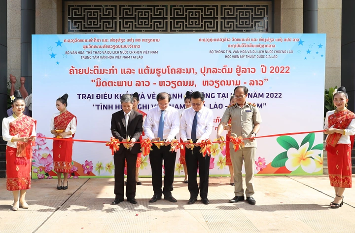 Những Hình Ảnh Nổi Bật Về Tình Hữu Nghị Việt Nam‑lào: Bộ Sưu Tập, Ý Nghĩa Và Lịch Sử (dành Cho Người Yêu Lịch Sử & Văn Hoá)