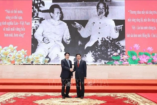 Những Hình Ảnh Nổi Bật Về Tình Hữu Nghị Việt Nam‑lào: Bộ Sưu Tập, Ý Nghĩa Và Lịch Sử (dành Cho Người Yêu Lịch Sử & Văn Hoá)