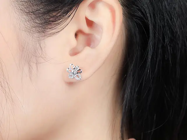 30 Mẫu Bông Tai Đẹp Nhất 2026: Đánh Giá, Cách Chọn & Xu Hướng Cho Mọi Phong Cách 30 Mẫu Bông Tai Đẹp Nhất 2026: Đánh Giá, Cách Chọn & Xu Hướng Cho Mọi Phong Cách