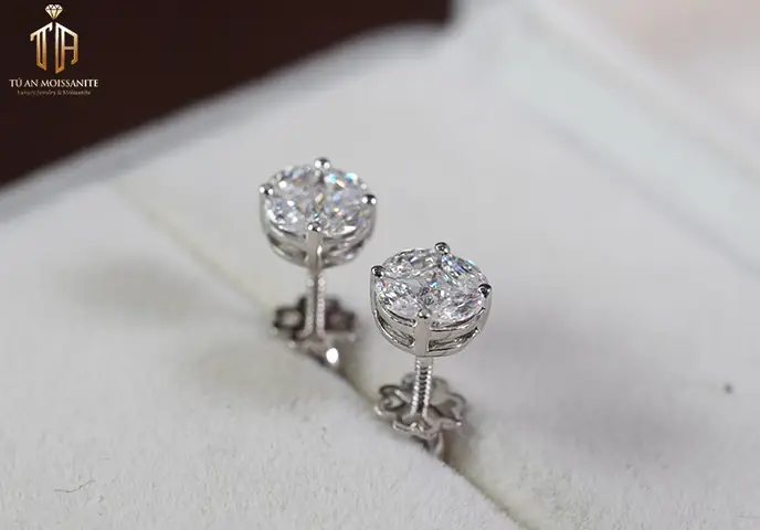 Khám Phá Những Mẫu Bông Tai Vàng Ý Đẹp Được Ưa Chuộng Nhất Hiện Nay Khám Phá Những Mẫu Bông Tai Vàng Ý Đẹp Được Ưa Chuộng Nhất Hiện Nay