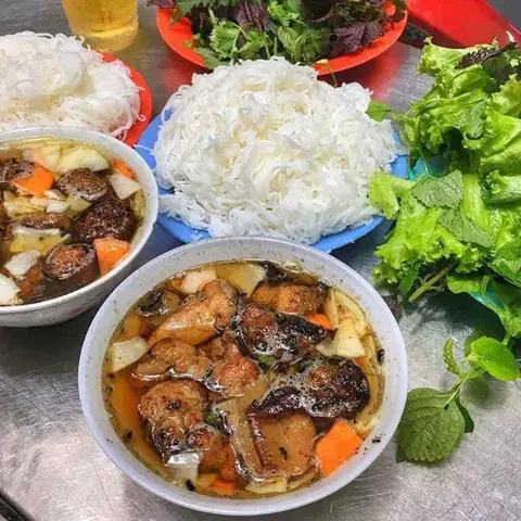Tổng Hợp Những Món Ngon Ở Phố Cổ Hà Nội Kèm Địa Chỉ Cho Du Khách