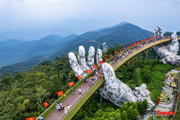 Những Nơi Nên Đến Ở Việt Nam: 40 Điểm Du Lịch Nổi Tiếng Chia Theo Vùng Những Nơi Nên Đến Ở Việt Nam: 40 Điểm Du Lịch Nổi Tiếng Chia Theo Vùng
