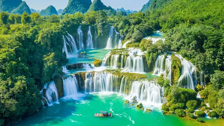 Những Nơi Nên Đến Ở Việt Nam: 40 Điểm Du Lịch Nổi Tiếng Chia Theo Vùng Những Nơi Nên Đến Ở Việt Nam: 40 Điểm Du Lịch Nổi Tiếng Chia Theo Vùng