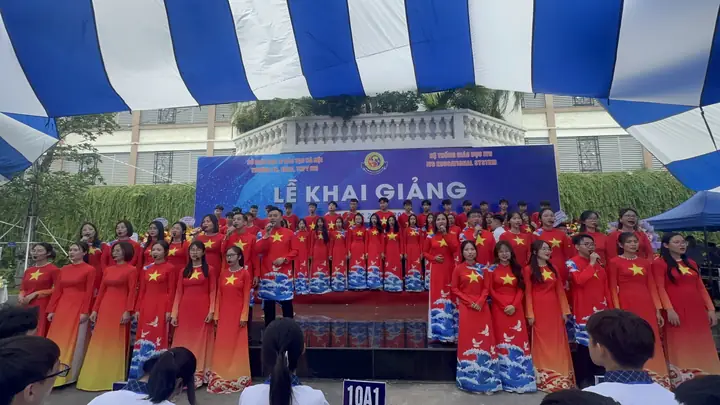 Hướng Dẫn Nhảy Tập Thể Bài Nối Vòng Tay Lớn Cho Đội Dân Vũ Và Câu Lạc Bộ Hướng Dẫn Nhảy Tập Thể Bài Nối Vòng Tay Lớn Cho Đội Dân Vũ Và Câu Lạc Bộ