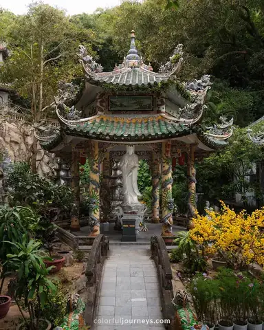Khám Phá Núi Đá Cẩm Thạch Đà Nẵng: Ngũ Hành Sơn Và Làng Đá Non Nước Cho Người Đi Du Lịch Khám Phá Núi Đá Cẩm Thạch Đà Nẵng: Ngũ Hành Sơn Và Làng Đá Non Nước Cho Người Đi Du Lịch