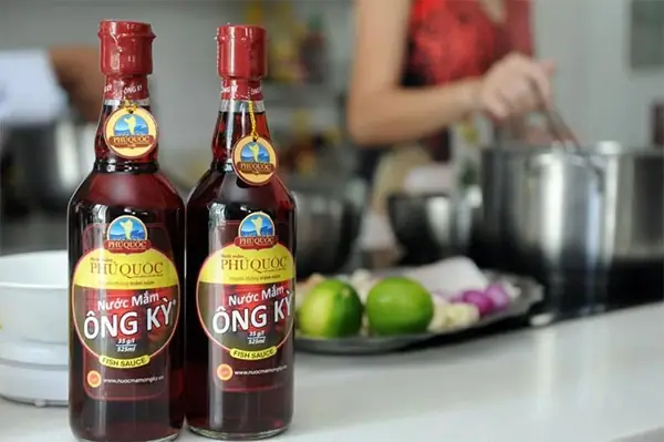 Top Hãng Nước Mắm Truyền Thống Phú Quốc Ngon Nhất Và Kinh Nghiệm Mua Làm Quà