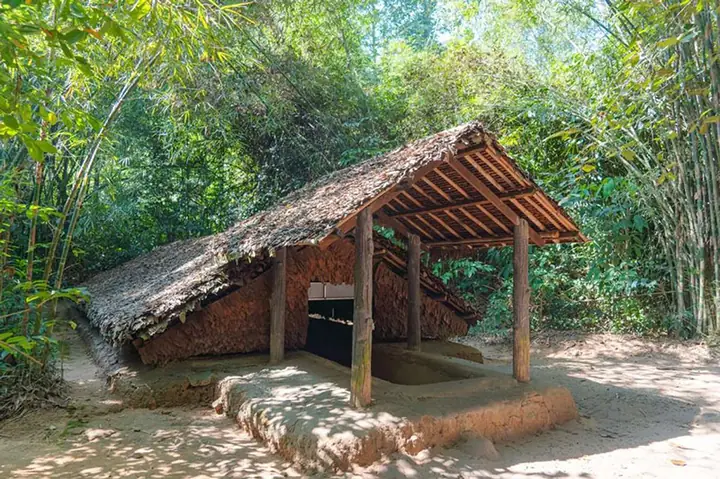 Địa Điểm Ăn Ngon Gần Địa Đạo Củ Chi: Top 10 Quán Ăn Phải Thử Cho Du Khách Địa Điểm Ăn Ngon Gần Địa Đạo Củ Chi: Top 10 Quán Ăn Phải Thử Cho Du Khách