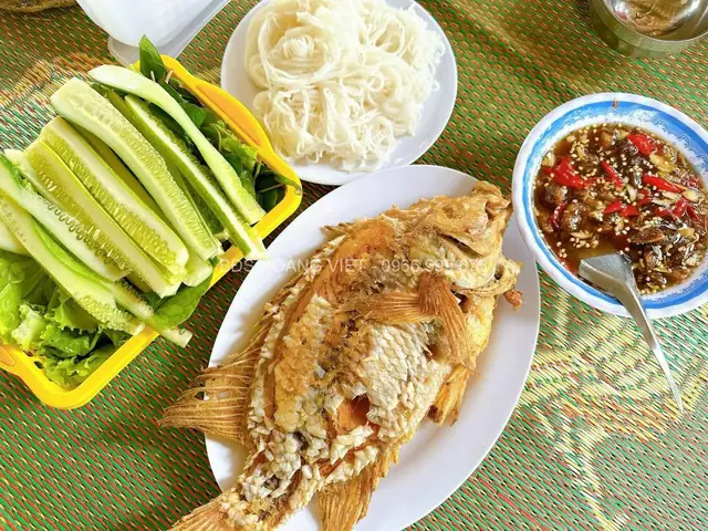 Địa Điểm Ăn Ngon Gần Địa Đạo Củ Chi: Top 10 Quán Ăn Phải Thử Cho Du Khách Địa Điểm Ăn Ngon Gần Địa Đạo Củ Chi: Top 10 Quán Ăn Phải Thử Cho Du Khách