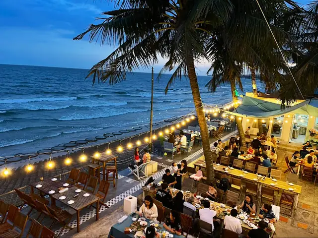 Quán Ăn Ngon Rẻ Ở Mũi Né: Top 10 Địa Điểm “vị Ngon – Giá Hời” Cho Du Khách Quán Ăn Ngon Rẻ Ở Mũi Né: Top 10 Địa Điểm “vị Ngon – Giá Hời” Cho Du Khách