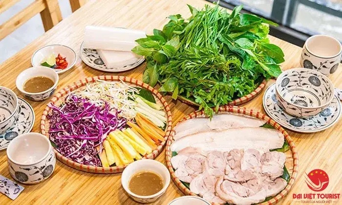 Tổng Hợp Những Quán Bánh Tráng Cuốn Thịt Heo Ngon Ở Đà Nẵng: Địa Chỉ Chuẩn Vị Cho Người Sành Ăn
