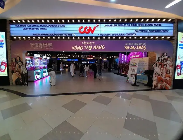 Tra Cứu Lịch Chiếu Và Giá Vé Rạp Chiếu Phim Vạn Hạnh Mall (cgv Sư Vạn Hạnh) Cho Người Xem Phim Tại Quận 10 Tra Cứu Lịch Chiếu Và Giá Vé Rạp Chiếu Phim Vạn Hạnh Mall (cgv Sư Vạn Hạnh) Cho Người Xem Phim Tại Quận 10