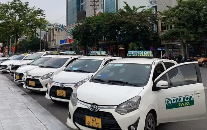Số Điện Thoại Taxi Phú Bình Uông Bí: Hotline Nhanh, Giá Cước Và Hướng Dẫn Gọi Xe