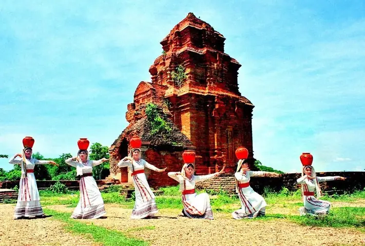 Khám Phá Tháp Po Sah Inư (tháp Chàm Poshanư) Bình Thuận: Kiến Trúc Chăm Cổ Và Hướng Dẫn Tham Quan Khám Phá Tháp Po Sah Inư (tháp Chàm Poshanư) Bình Thuận: Kiến Trúc Chăm Cổ Và Hướng Dẫn Tham Quan