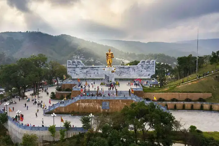 Thuyết Minh Về Đền Cửa Ông: Lịch Sử, Kiến Trúc Và Ý Nghĩa Di Tích Cẩm Phả