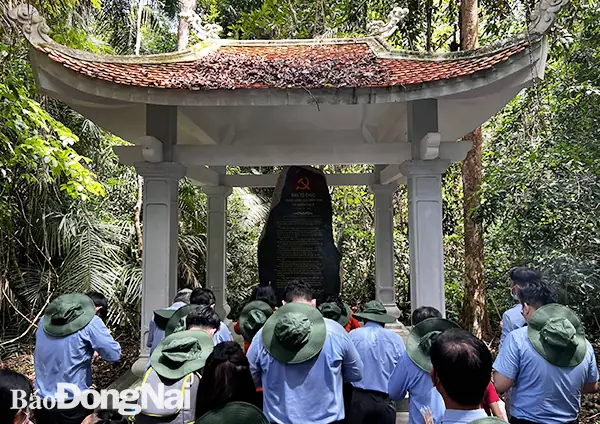 Tìm Hiểu Lịch Sử Trung Ương Cục Miền Nam Tại Đồng Nai: Căn Cứ Rừng Mã Đà Dành Cho Người Yêu Lịch Sử Tìm Hiểu Lịch Sử Trung Ương Cục Miền Nam Tại Đồng Nai: Căn Cứ Rừng Mã Đà Dành Cho Người Yêu Lịch Sử