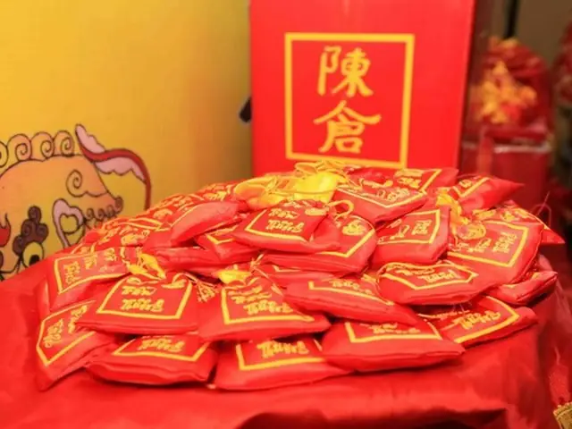 Tìm Hiểu Túi Lương Đền Trần Thương Nhận Ở Đâu Và Ý Nghĩa Linh Thiêng Tại Hà Nam Tìm Hiểu Túi Lương Đền Trần Thương Nhận Ở Đâu Và Ý Nghĩa Linh Thiêng Tại Hà Nam