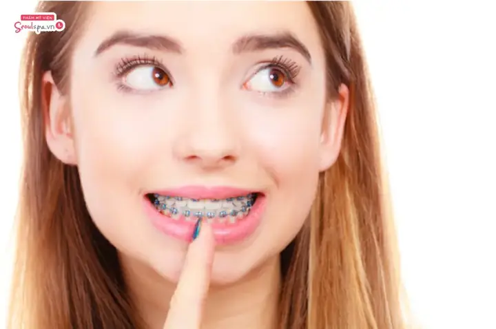 Tìm Hiểu Tướng Môi Trề Răng Khê Nh: Ý Nghĩa Vận Mệnh Và Cách Khắc Phục Cho Người Sở Hữu Dáng Môi Này Tìm Hiểu Tướng Môi Trề Răng Khê Nh: Ý Nghĩa Vận Mệnh Và Cách Khắc Phục Cho Người Sở Hữu Dáng Môi Này