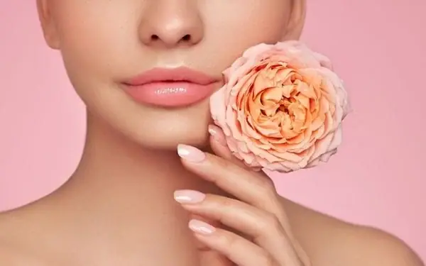 Giải Mã Tướng Môi Trên Cong Lên (môi Cong/miệng Dê): Đẹp Hay Xấu? Ý Nghĩa Nhân Tướng, Phong Thủy & Giải Pháp Thẩm Mỹ