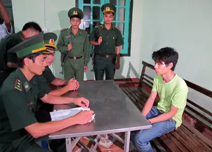Phân Tích Tướng Số Lê Văn Luyện: Giải Mã Nhân Tướng Học Sát Thủ Tiệm Vàng Ngọc Bích Phân Tích Tướng Số Lê Văn Luyện: Giải Mã Nhân Tướng Học Sát Thủ Tiệm Vàng Ngọc Bích