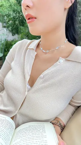 Tướng Tay Trắng Hơn Mặt: Ý Nghĩa Tốt Xấu Theo Nhân Tướng Học & Nguyên Nhân Khoa Học