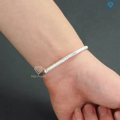 Khám Phá Vòng Tay Bạch Kim Cho Nam: Mẫu Mã, Giá Và Cách Chọn Mua Chuẩn Khám Phá Vòng Tay Bạch Kim Cho Nam: Mẫu Mã, Giá Và Cách Chọn Mua Chuẩn