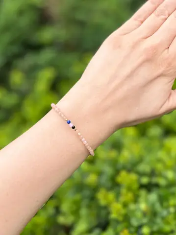 Cách Chọn Vòng Tay Cung Thiên Bình Phù Hợp: Chất Liệu, Đá Phong Thủy Và Mẫu Đẹp