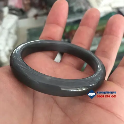 Khám Phá Vòng Tay Đá Mắt Mèo Đen: Ý Nghĩa Phong Thủy, Hợp Mệnh Nào Và Cách Chọn Mua