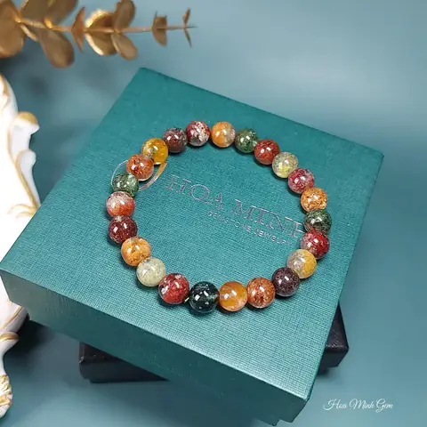 Tìm Hiểu Vòng Tay Đá Ngũ Sắc Phong Thủy: Tác Dụng, Hợp Mệnh Nào Và Các Loại Phổ Biến