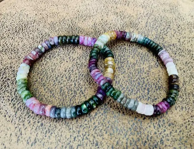 Ý Nghĩa Vòng Tay Đá Tourmaline Đa Sắc Và Theo Từng Màu Cho Người Yêu Phong Thủy
