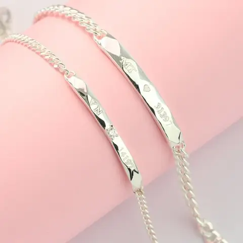 Tổng Hợp Vòng Tay Đôi Bạc (lắc Tay Cặp) Cho Cặp Đôi: Các Loại, Giá Và Nơi Mua