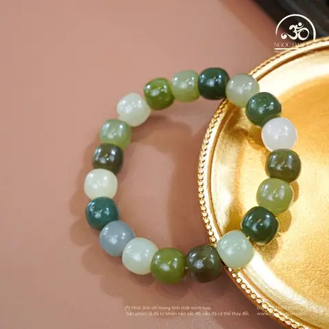 Mua Vòng Tay Hạt Đá Cẩm Thạch Loại Nào Tốt Và Giá Bao Nhiêu Cho Người Mới Chọn Trang Sức Phong Thủy
