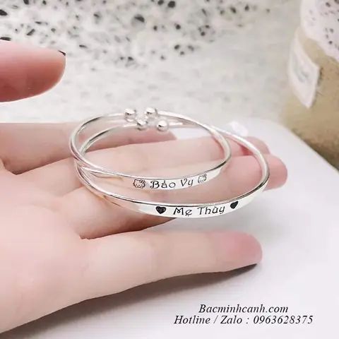 Chọn Mua Vòng Tay Mẹ Và Bé: Các Loại Lắc Đôi Bạc, Khắc Tên Cho Quà Tặng Mẹ Bé Chọn Mua Vòng Tay Mẹ Và Bé: Các Loại Lắc Đôi Bạc, Khắc Tên Cho Quà Tặng Mẹ Bé