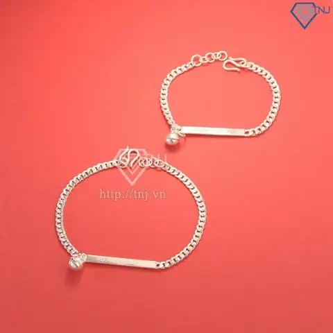 Chọn Mua Vòng Tay Mẹ Và Bé: Các Loại Lắc Đôi Bạc, Khắc Tên Cho Quà Tặng Mẹ Bé Chọn Mua Vòng Tay Mẹ Và Bé: Các Loại Lắc Đôi Bạc, Khắc Tên Cho Quà Tặng Mẹ Bé