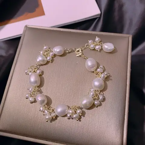 Khám Phá Các Mẫu Vòng Tay Ngọc Trai Handmade Xinh Xắn Dành Cho Nữ Làm Quà Tặng Khám Phá Các Mẫu Vòng Tay Ngọc Trai Handmade Xinh Xắn Dành Cho Nữ Làm Quà Tặng
