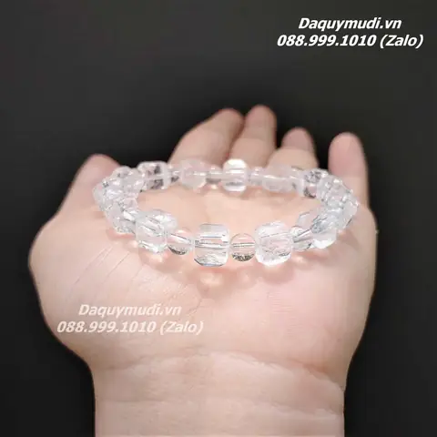 Tìm Hiểu Vòng Tay Thạch Anh Trắng Trong: Ý Nghĩa, Giá Và Cách Nhận Biết Thật