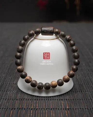 Khám Phá Vòng Tay Trầm Hương Đắt Nhất Và Giá Trên Thị Trường Hiện Nay
